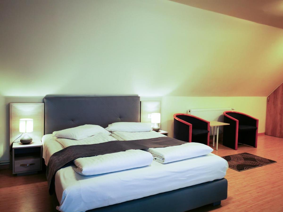 Gruen Haus Studio Sibiu Buitenkant foto